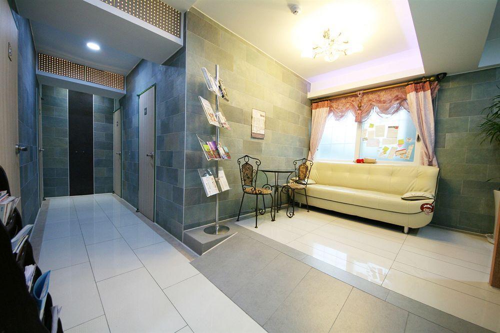 Guesthouse Myeongdong 2 Seúl Exterior foto