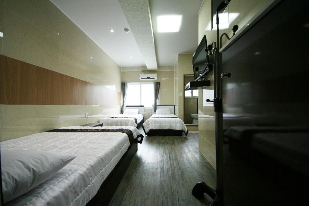 Guesthouse Myeongdong 2 Seúl Habitación foto