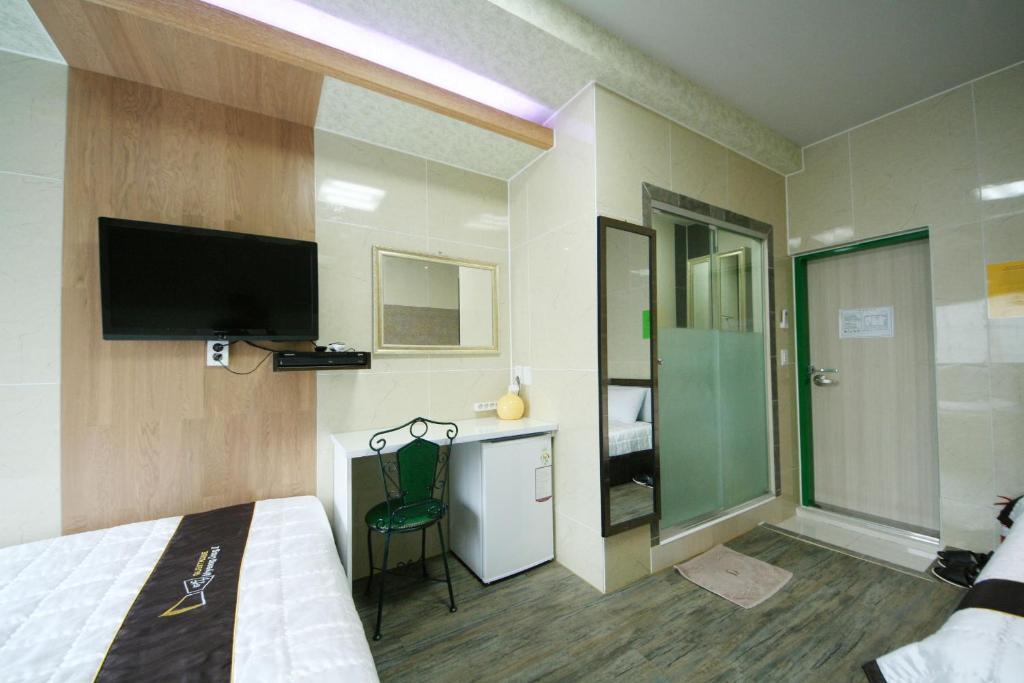 Guesthouse Myeongdong 2 Seúl Habitación foto