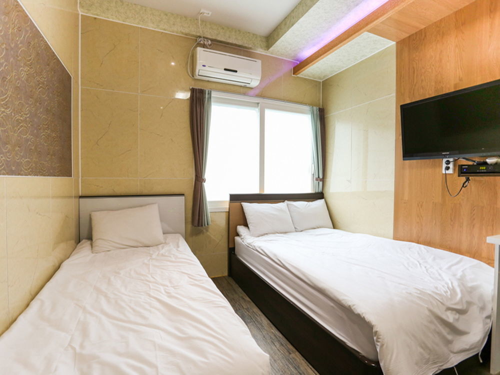 Guesthouse Myeongdong 2 Seúl Exterior foto
